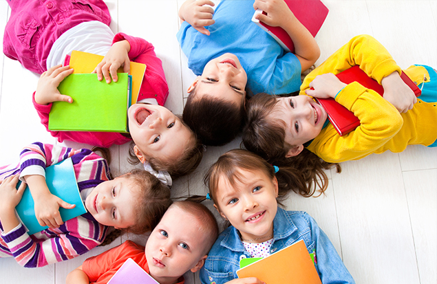 Samen kinderen laten opgroeien tussen mooie boeken